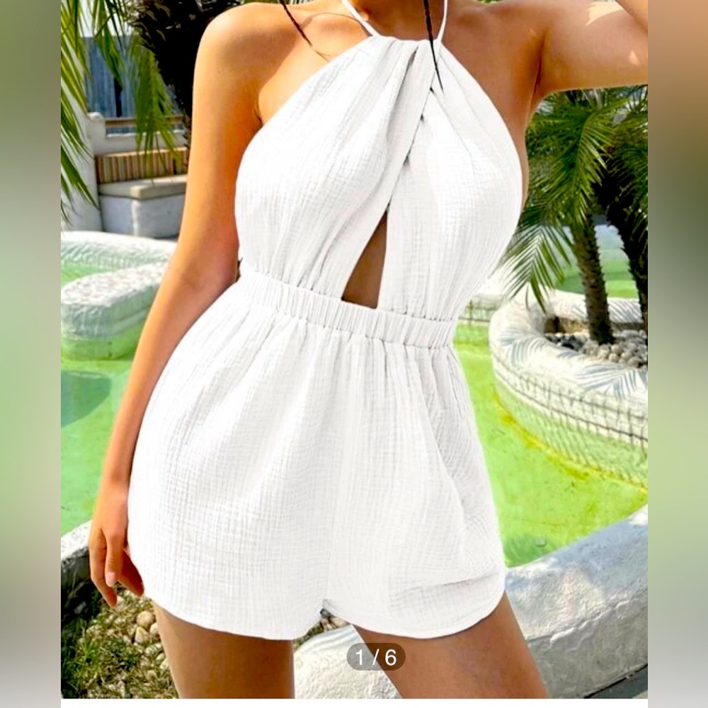 Cut Out Tie Backless Halter Romper